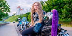 «Собирала на свадебное платье, а купила Иж „Юпитер“». Мотоледи из Гродно рассказала о своих байках и опыте владения ими