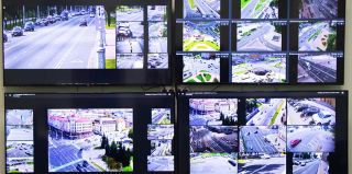 Как сотрудники ГАИ с помощью умных камер мониторят дорожное движение