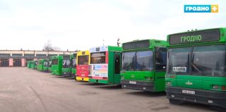 Почти 3 000 рублей зарабатывает водитель "Автобусного парка Гродно". Есть 60 вакансий