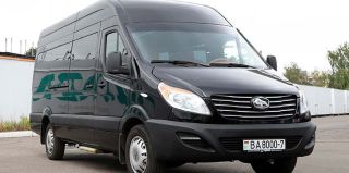 МАЗ показал микроавтобус представительского класса. Чем от отличается от других?