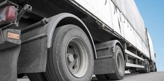 В Германии нашли три краденых полуприцепа и спящего белоруса