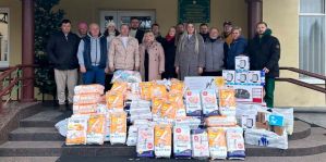 Гродненские таксисты поучаствовали в акции «Вера в чудо» и подарили "Дому ребенка" нужные вещи