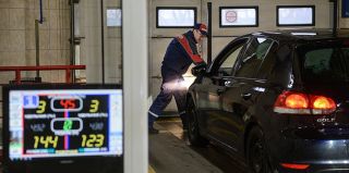 "Странная" математика при прохождении техосмотра. Почему авто 2015 года считается старше 10 лет?