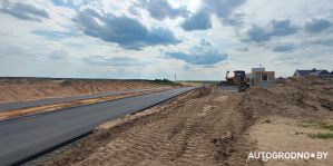 Уборка урожая, валка леса – как это связано со строительством объездной в Гродно? Кстати, такого асфальта "бетонка" точно не помнит