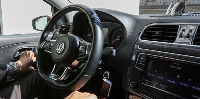 Липовые часы вождения и старые автодромы: прокуратура закрыла 4 автошколы