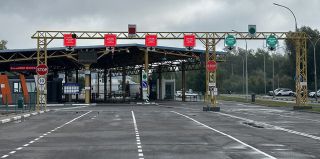 Такого не было давно. На границе с Польшей нет очередей легковых авто и автобусов