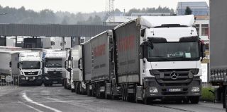 Беларусь вводит сбор при въезде в места перецепки фур из ЕС. Сколько это в рублях?