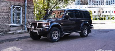Превью фото к статье "Это был типичный перекупский вариант, но я влюбился": история 30-летнего Mitsubishi Pajero...