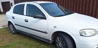 Под Слонимом задержали воришку, который дважды покусился на авто одного человека. История с элементом абсурда и наглости