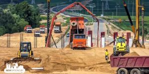 "Лес" свай и подготовка к асфальтированию. Как продвигается строительство нового участка кольцевой в Гродно