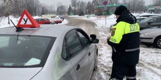 В конце января ГАИ Гродно проверила "учебки". Нарушения стандартные: телефоны за рулем, ремни и технические неисправности