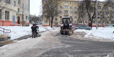 Зимой асфальту трудно "дышать". Эксперты рассказали о причинах разрушения покрытий