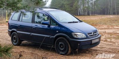 "Сложил задний ряд – и в нее полквартиры влезло": мнение владельца Opel Zafira