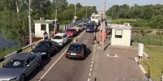 BMW протаранил шлагбаум в "Тересполе" при попытке прорваться в Беларусь