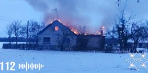 Звонок в МЧС: "Еду по трассе – там что-то горит: то ли дом, то ли сарай". На пожаре в Гродненском районе погибла пенсионерка