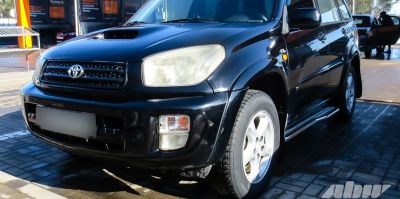 "Автомобиль прекрасный – иначе 15 лет на нем не ездил бы": мнение владельца Toyota RAV4