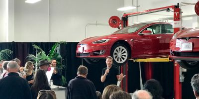 Страховые Беларуси несут убытки из-за электромобилей: "Батарея стоит дороже машины. С запчастями проблемы"