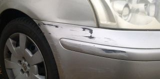 Владелец серебристой Toyota из Гродно ищет того, кто повредил его авто