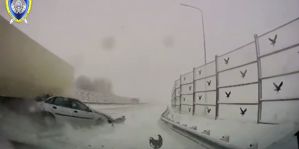 В крупном ДТП под Смолевичами погибла девушка. Следователи работают на месте происшествия