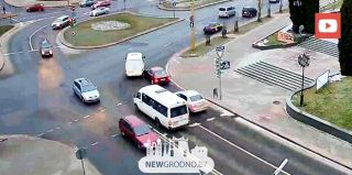 Водитель буса спровоцировал ДТП у драмтеатра. ГАИ нашла нарушения у каждого из трех водителей