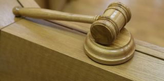 Белорус въехал в машину, скрылся с места ДТП, оказался пьяным – получил 3 статьи. Не согласился и дошел до Конституционного Суда