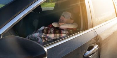 В Беларуси работники присвоили себе "командировочные". Отчитывались об аренде, а сами ночевали в машине или у родственников