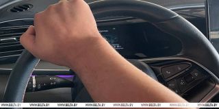 Лукашенко поручил ужесточить подготовку водителей в автошколах