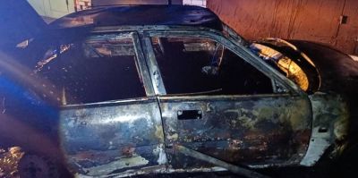 Три автомобиля повреждены в результате ночных пожаров в гаражах Гродно