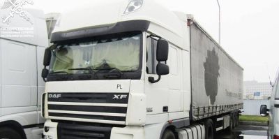Дальнобойщик разорвал документы в "Козловичах", пытаясь скрыть обман