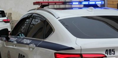 В Гродно кто-то повредил вывеску  "Аптека" и уехал. ГАИ ищет его и очевидцев + список других мартовских ДТП