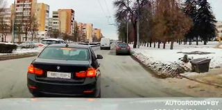 Обновлено. В Гродно от аварии уберегли технологии безопасности Volvo. Автор считает, что это была "автоподстава". Опрос