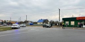 Пока высматривал парковочное место, не заметил, что женщина на переходе решила вернуться. Решение суда