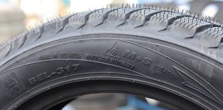 Давно покупал зимние шины БИ-508, но на них нет знака горных вершин. Можно ли на них ездить по новым ПДД?